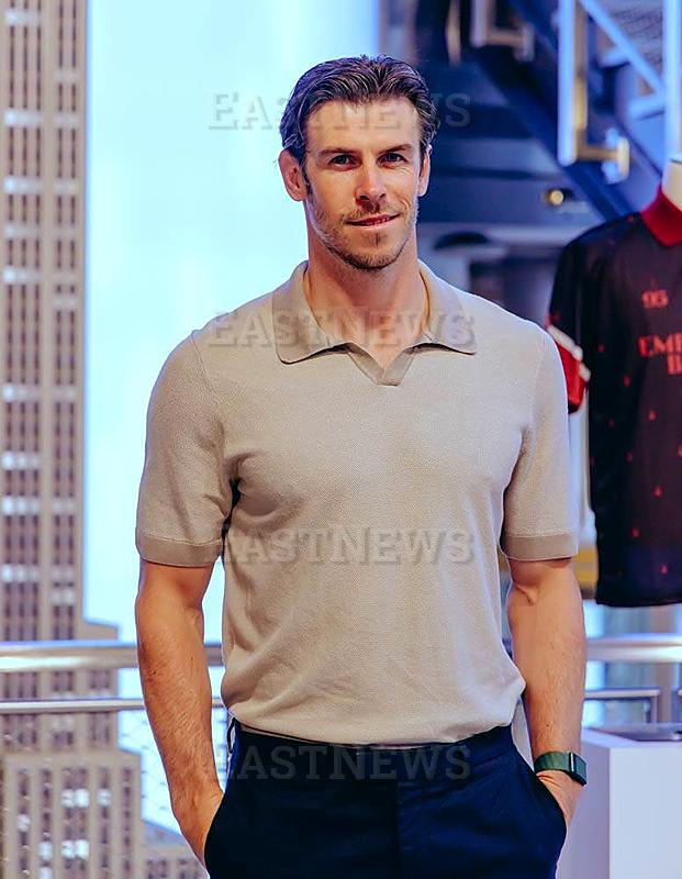(New) The soccer player Gareth Bale visited Empire State Building in New York City, during the World Cup 2026