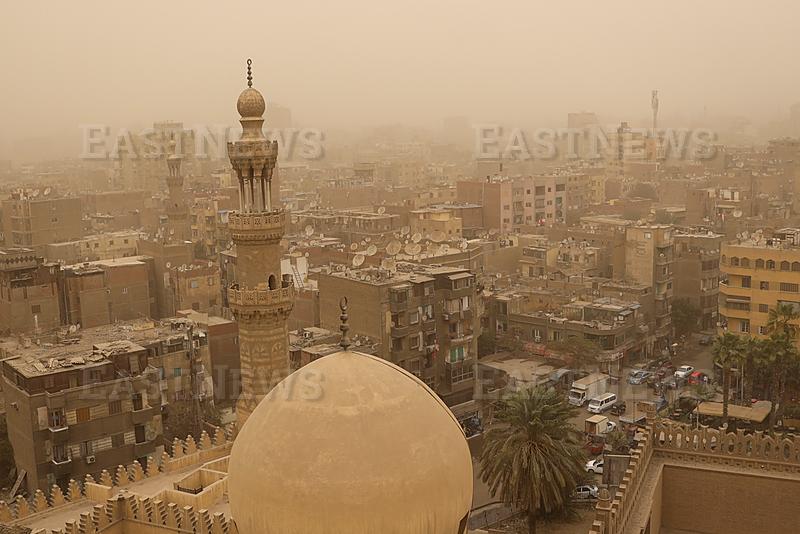 A Sandstorm Sweeps Across Cairo