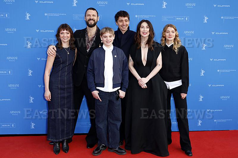 Celeste Holsheimer, Pieter Embrechts, Finn Vogels, Mees Peijnenburg, Carice van Houten, Livia Lamers 
